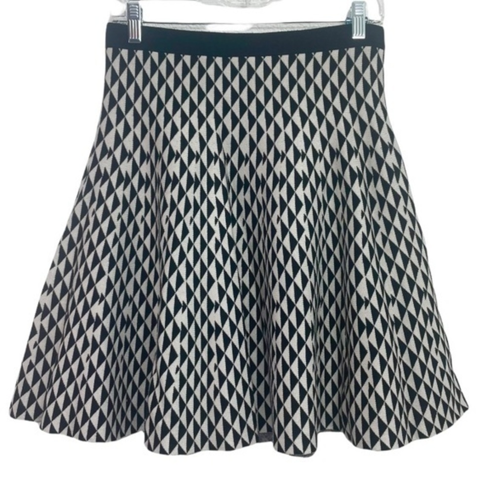 Carmen Marc Valvo Knit Pattern Swing Skirt